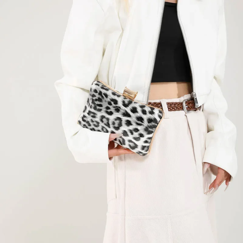 Metal Box Shape Handbags Clutc - Women Bags And Purses ulasan dan harga