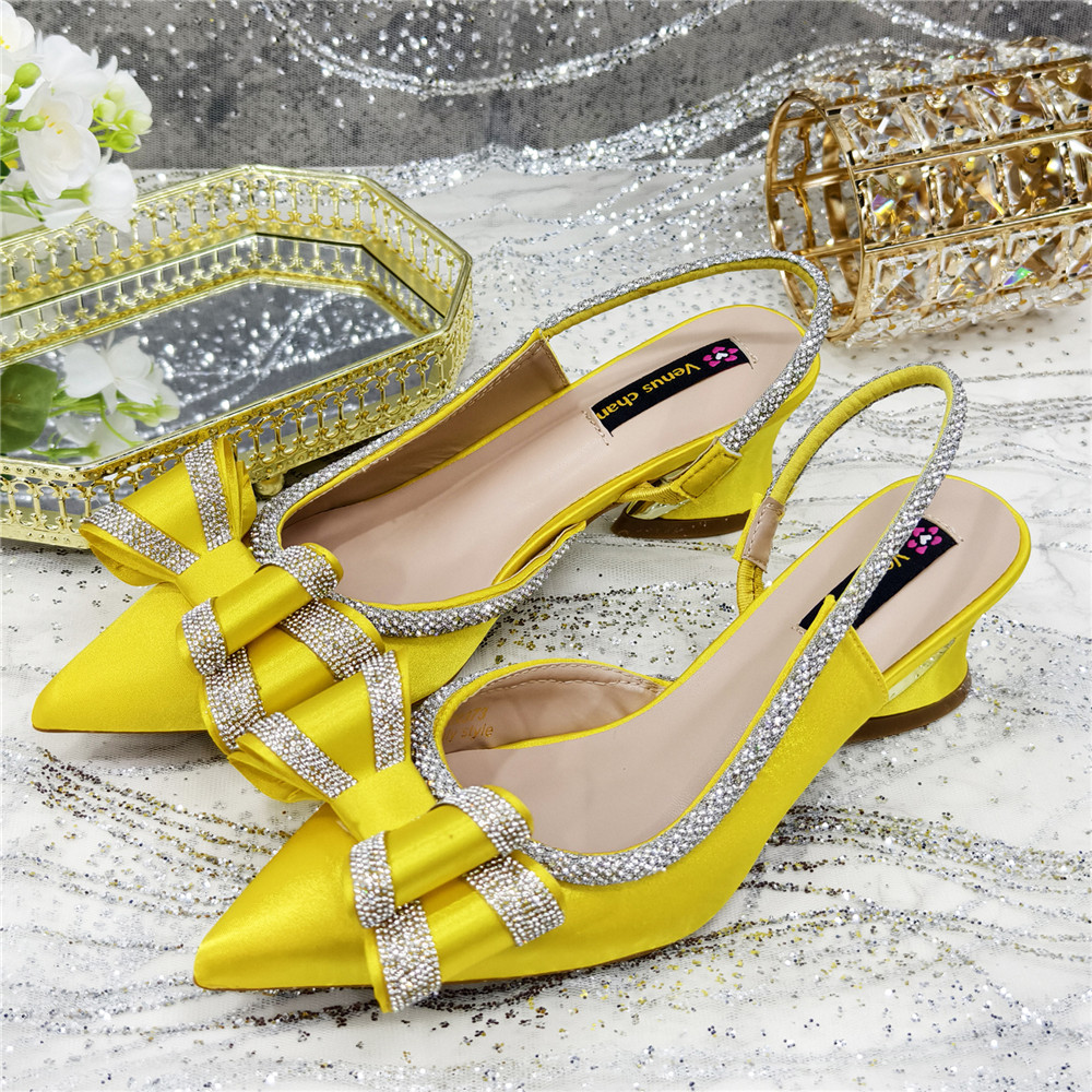 Elegant Yellow Satin Rhineston - Clutch Bag Evening ulasan dan harga